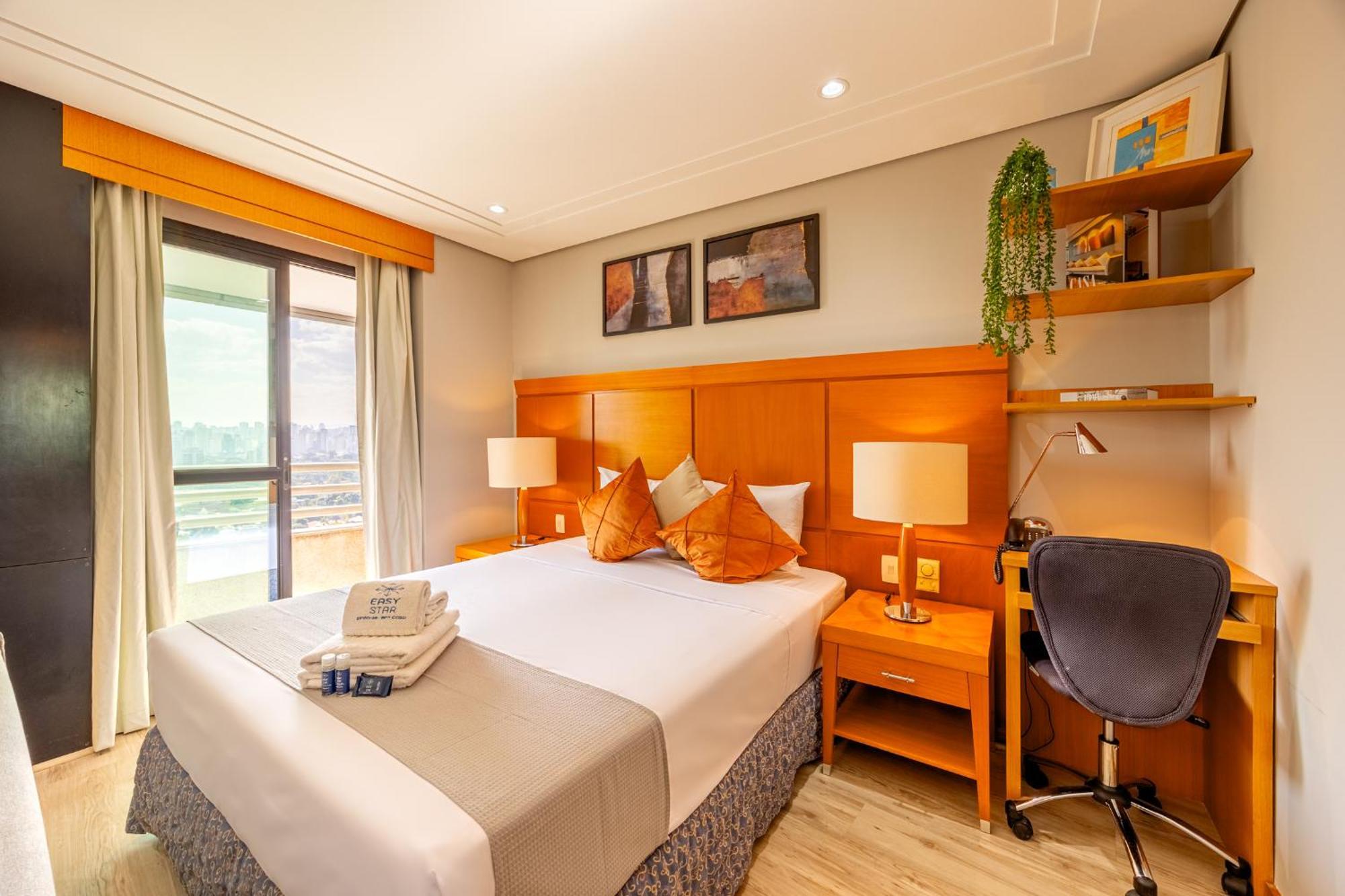 Easy Star - Charmoso Flat C/vaga No Coracao Do Itaim Bibi - Li01i *